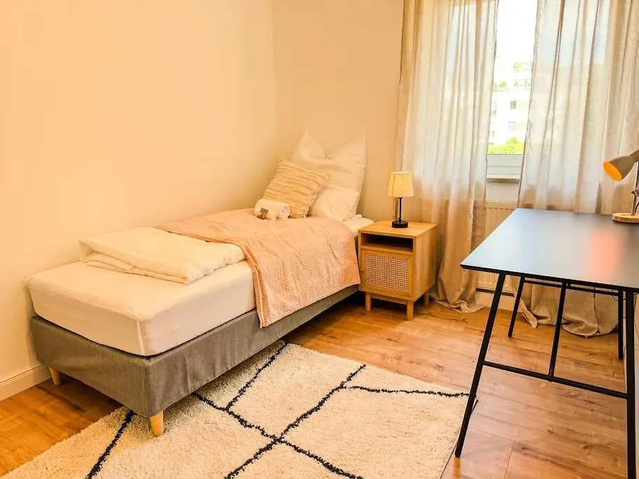 City-Apartment - Private Parking Ingolstadt